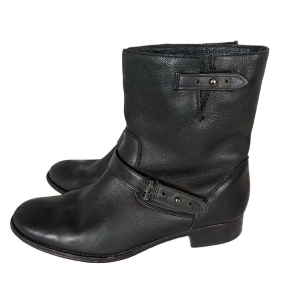Coach Amy Soft Black Leather Flat Moto Boot Size 8.5 - Picture 1 of 9